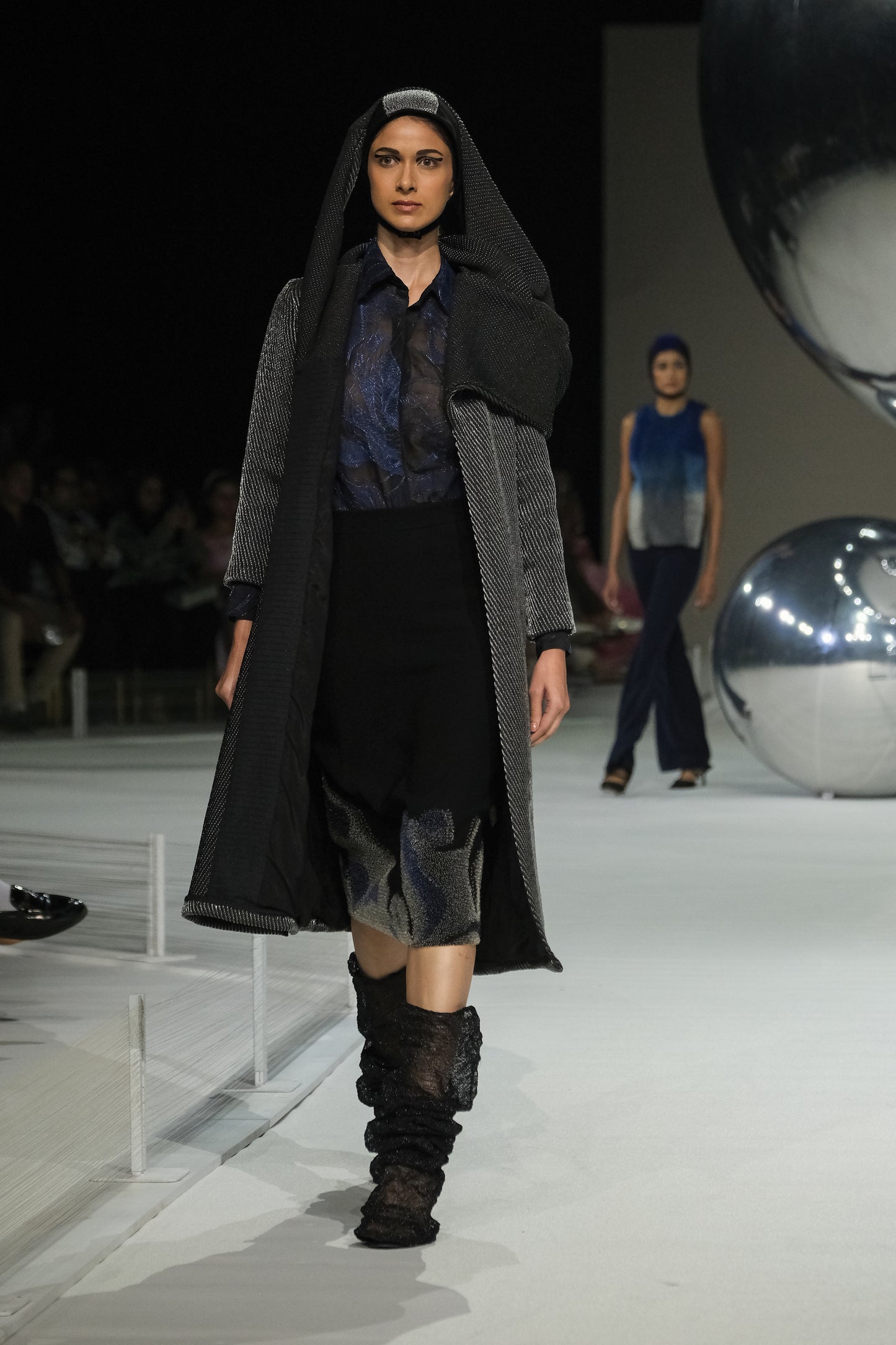 Obscura Coat