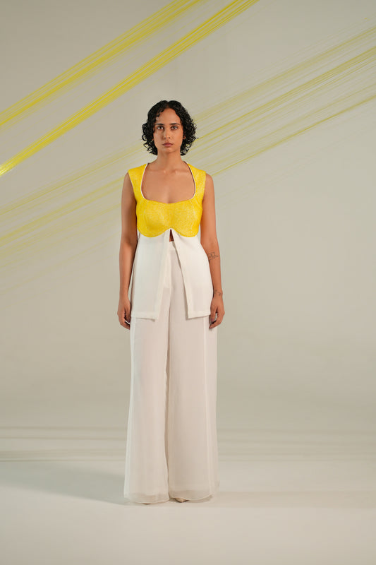 Contoured Slit Top