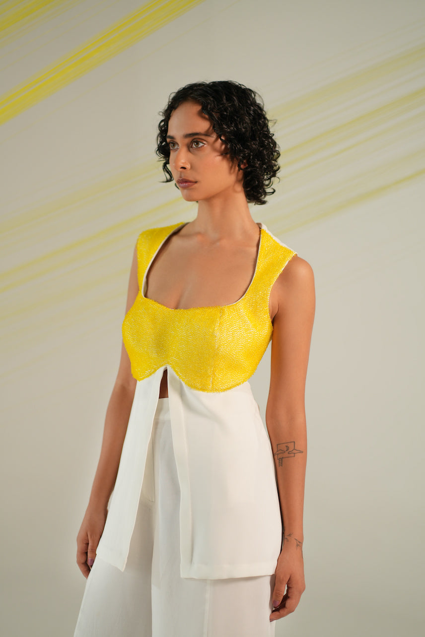 Contoured Slit Top