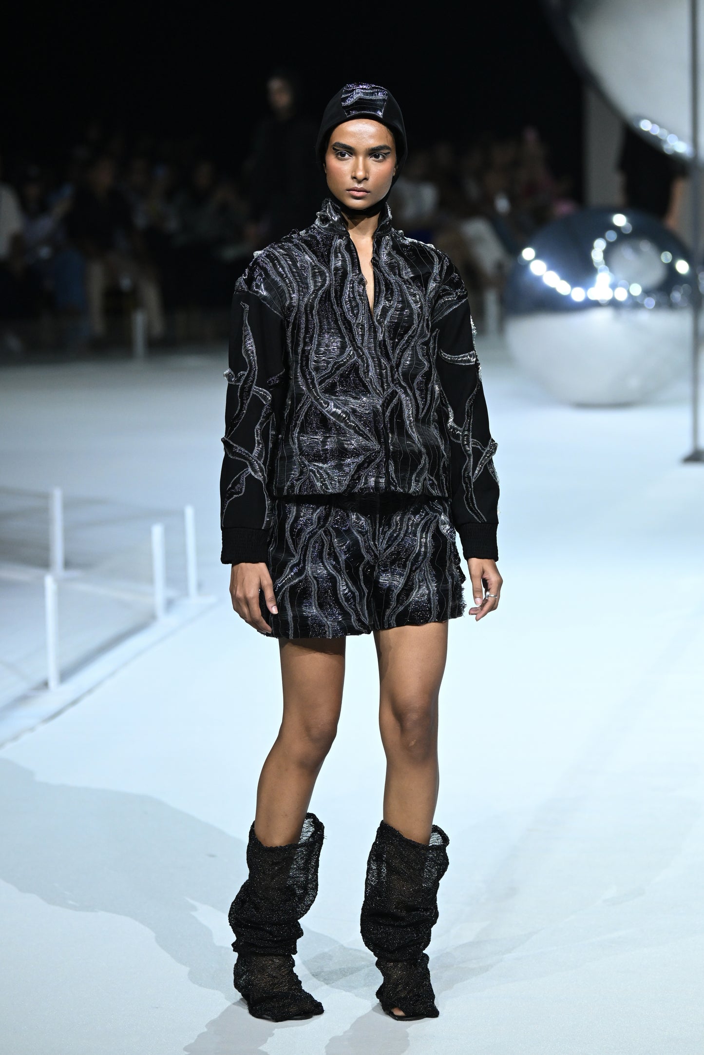 Hand Wave Jacket