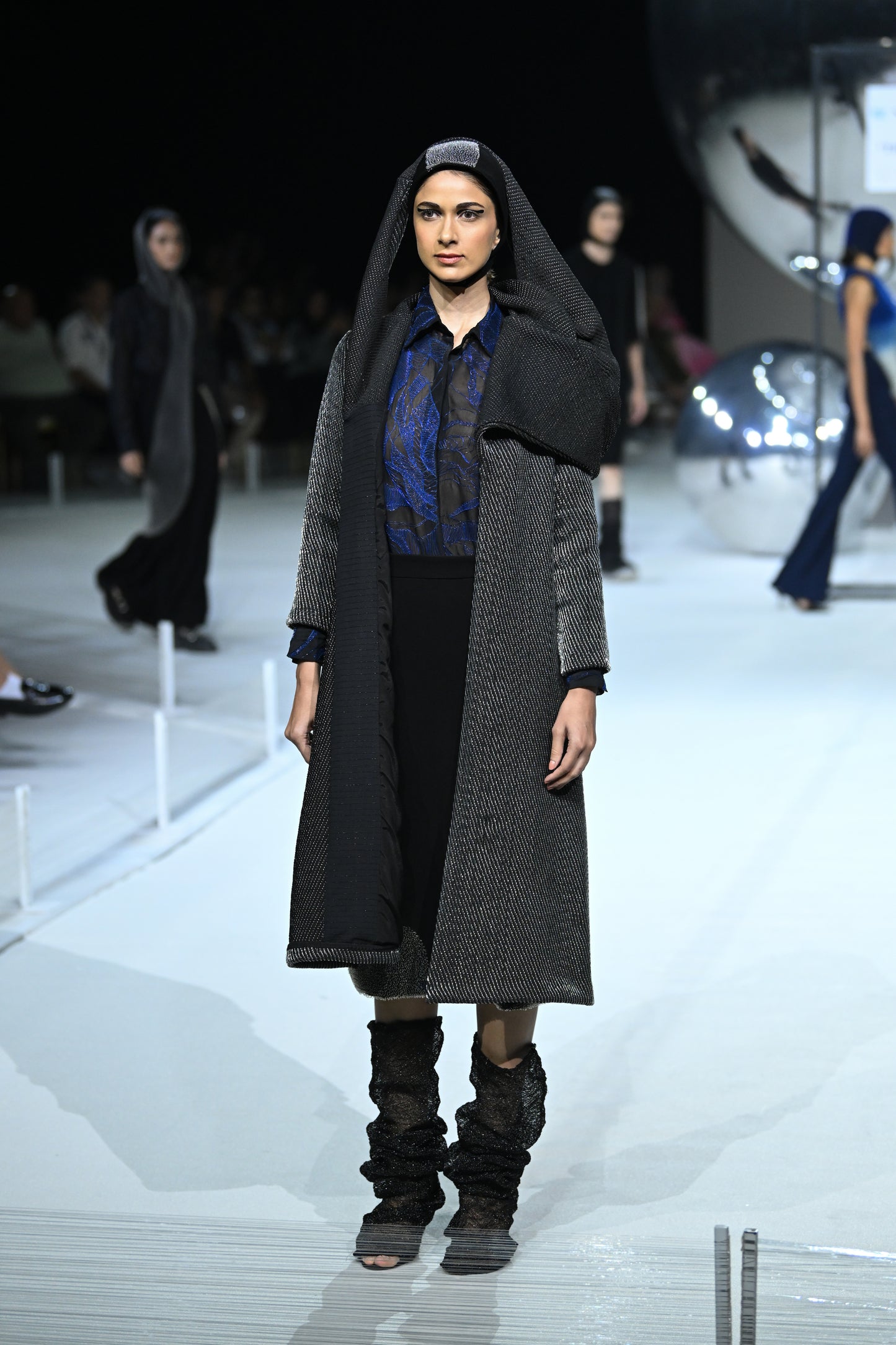 Obscura Coat