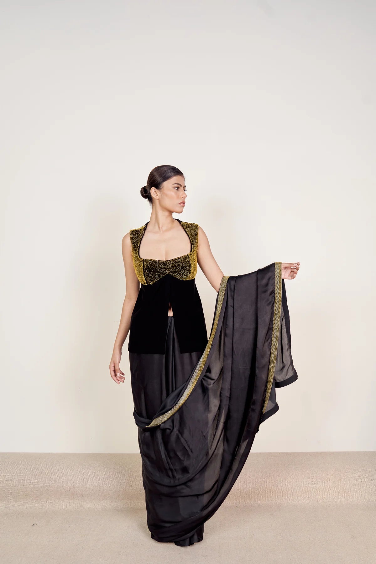 Contoured Slit Top